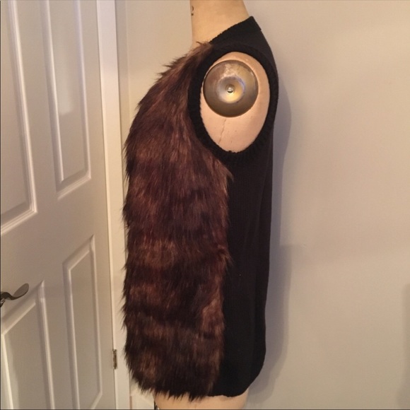 Faux Fur Vest - Picture 2 of 5
